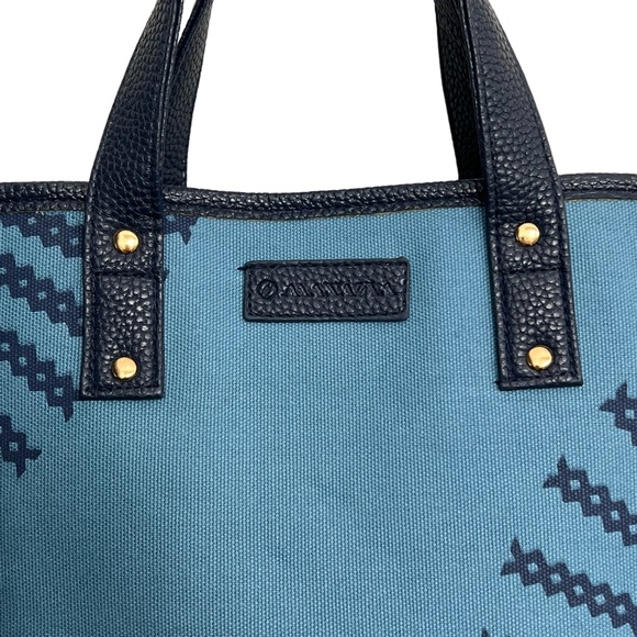 Manaola Shoulder Tote - Limited Edition - Picture 4 of 7